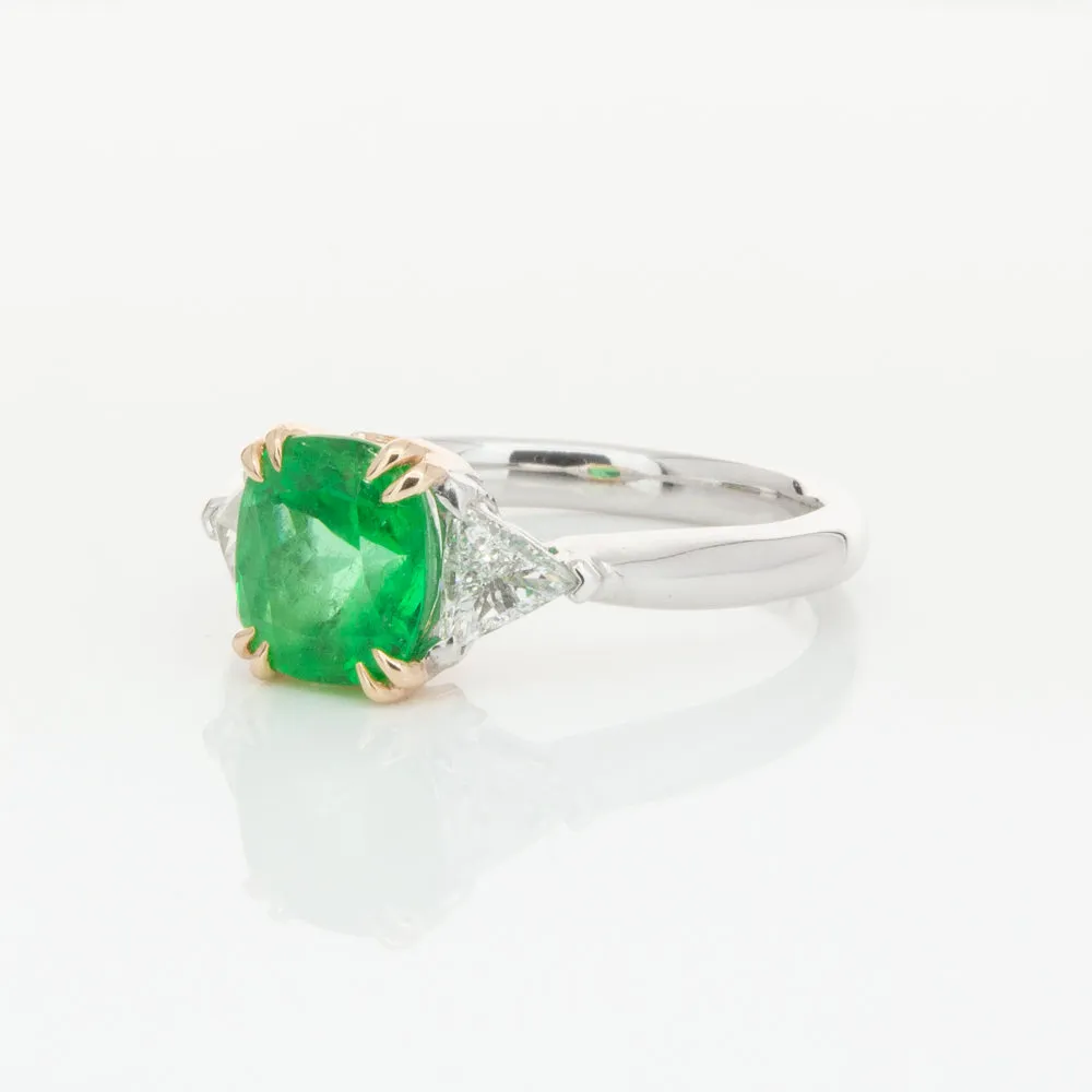 18ct White & Yellow Gold 1.78ct Emerald & Diamond Ring