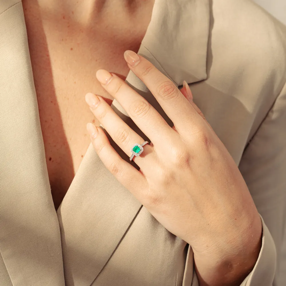 18ct White Gold .70ct Emerald & Diamond Mandalay Ring