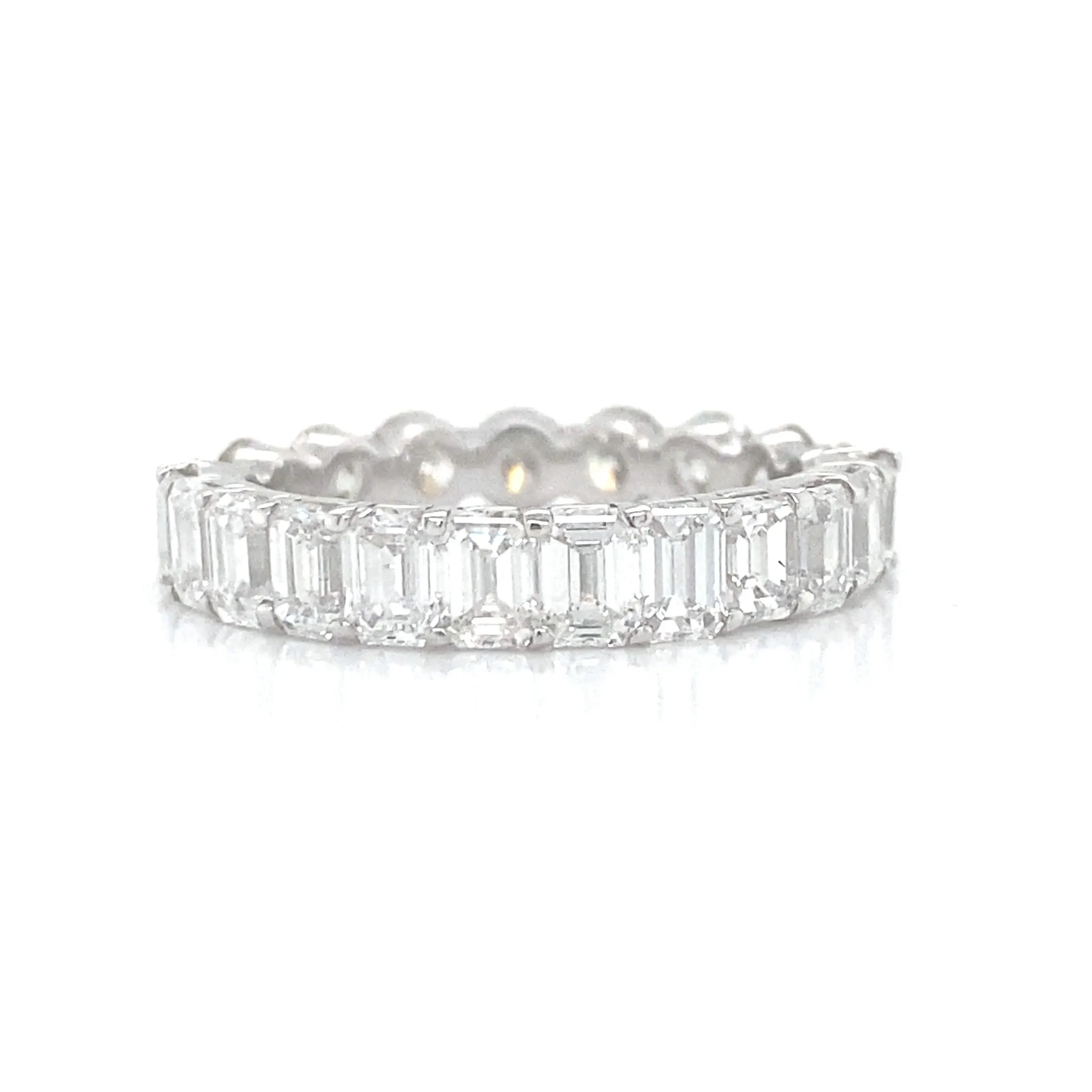 18K White Gold Round   Emerald Eternity Band