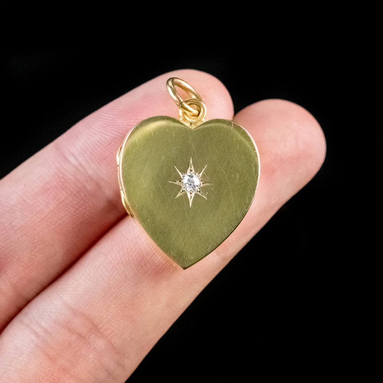Antique Victorian 18Ct Gold Diamond Heart Locket Pendant Circa 1900