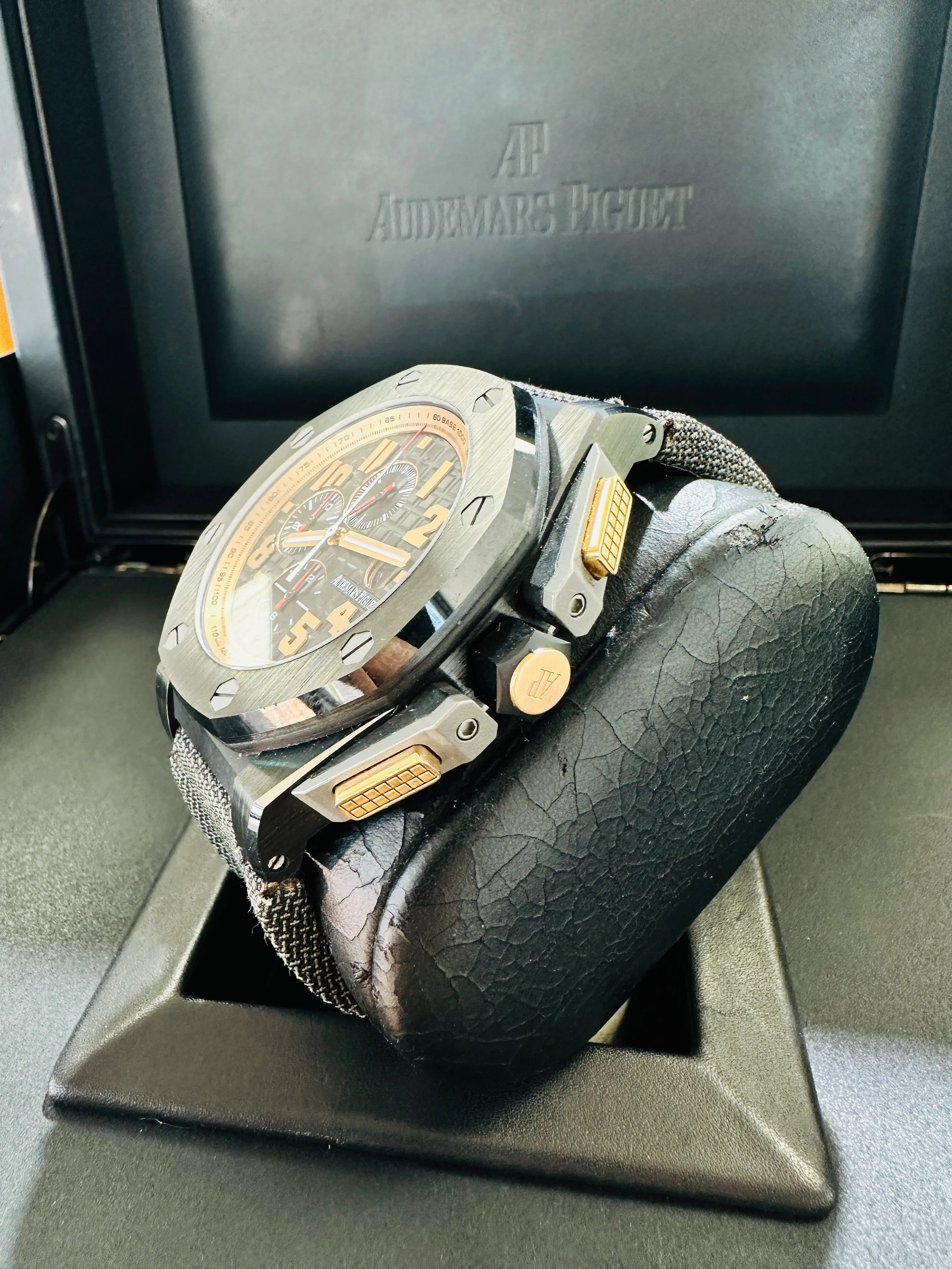 Audemars Piguet Royal Oak Offshore Chronograph 26378IO Arnold Schwarzenegger Legacy Chronograph LIMITED Box/Papers