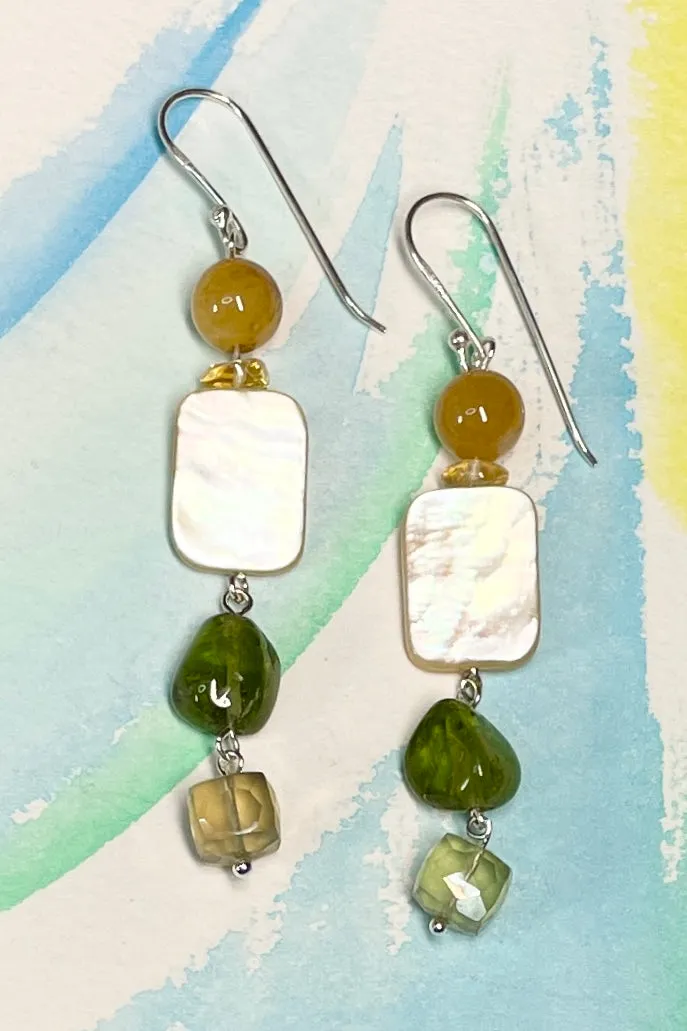 Earrings Histoire Peridot Citrine Pearl Shell Golden Jade
