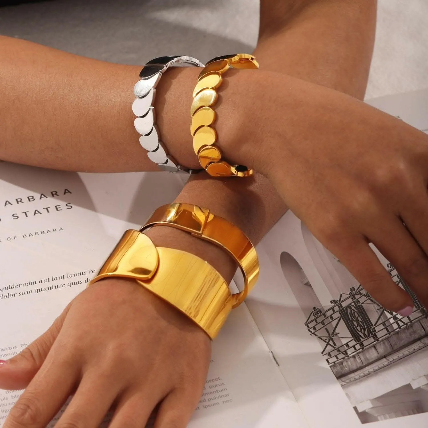 Gold-plated titanium bracelet