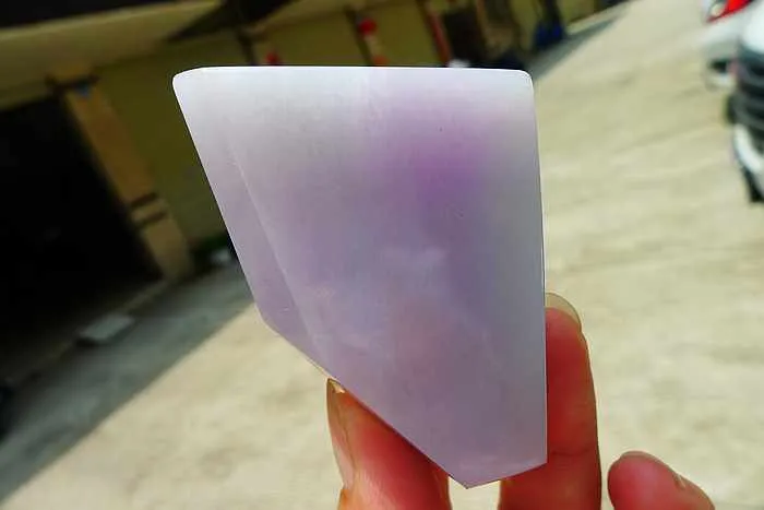 Natural Jade Rough Jadeite Raw (114g,5.9X4.1X1.75cm)