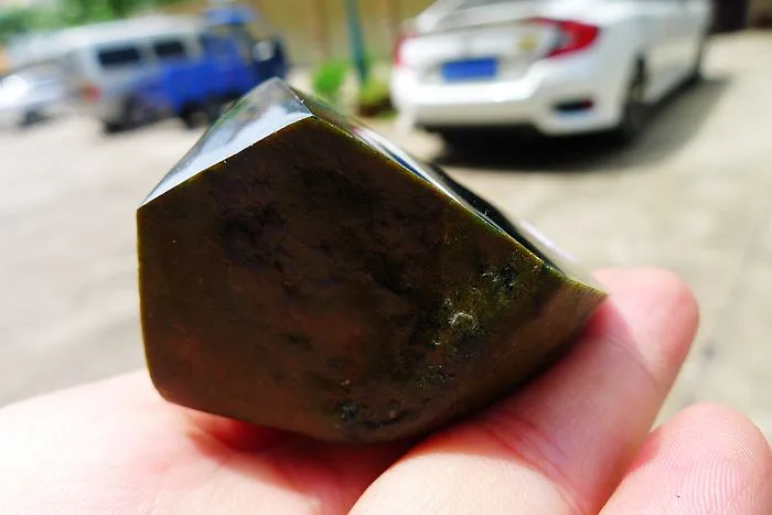 Natural Jade Rough Jadeite Raw (122g,5.2X4.3X3.6cm)