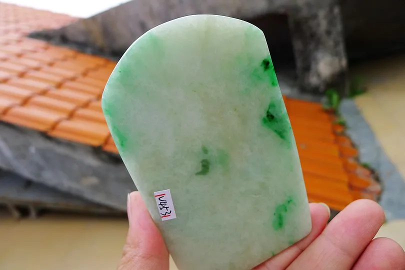 Natural Jade Rough Jadeite Raw (127g,9.6X5.7X0.8cm)