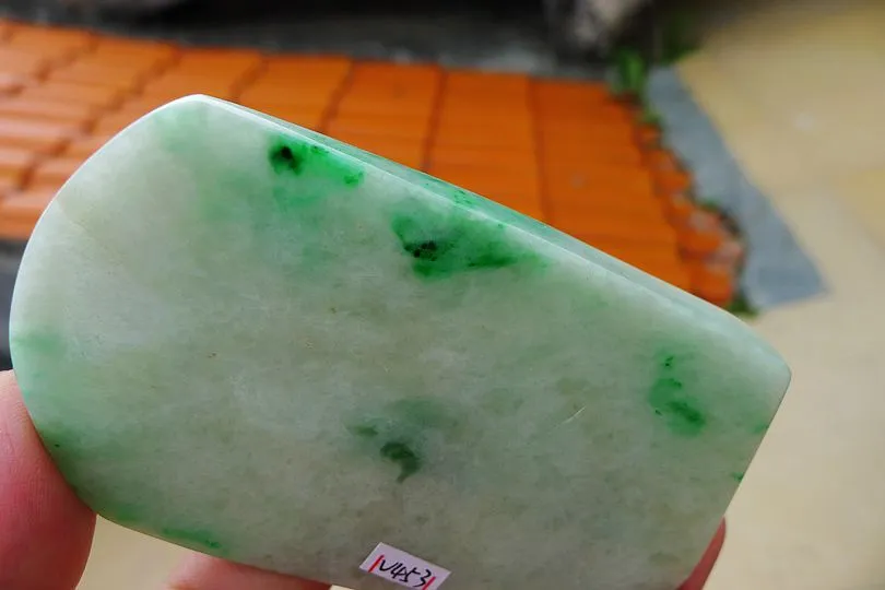 Natural Jade Rough Jadeite Raw (127g,9.6X5.7X0.8cm)