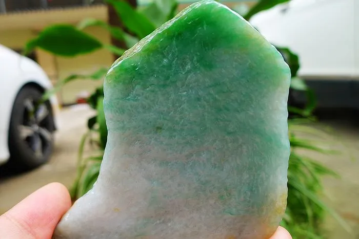 Natural Jade Rough Jadeite Raw (130g,7.8X7.7X1cm)