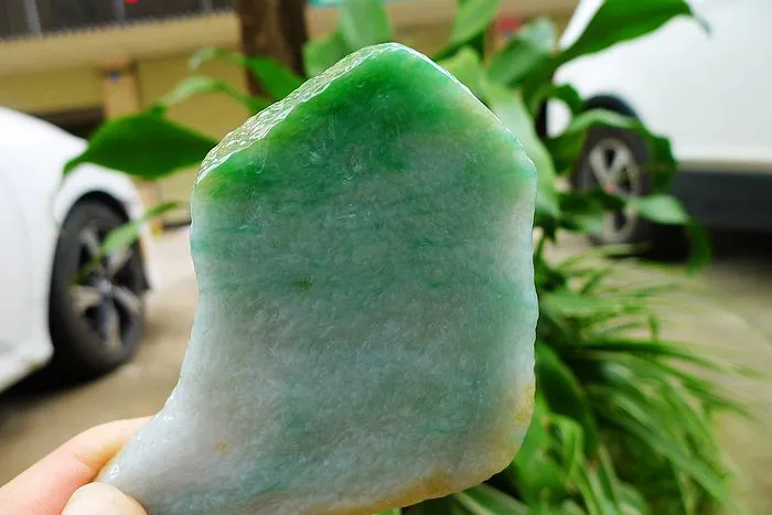 Natural Jade Rough Jadeite Raw (130g,7.8X7.7X1cm)