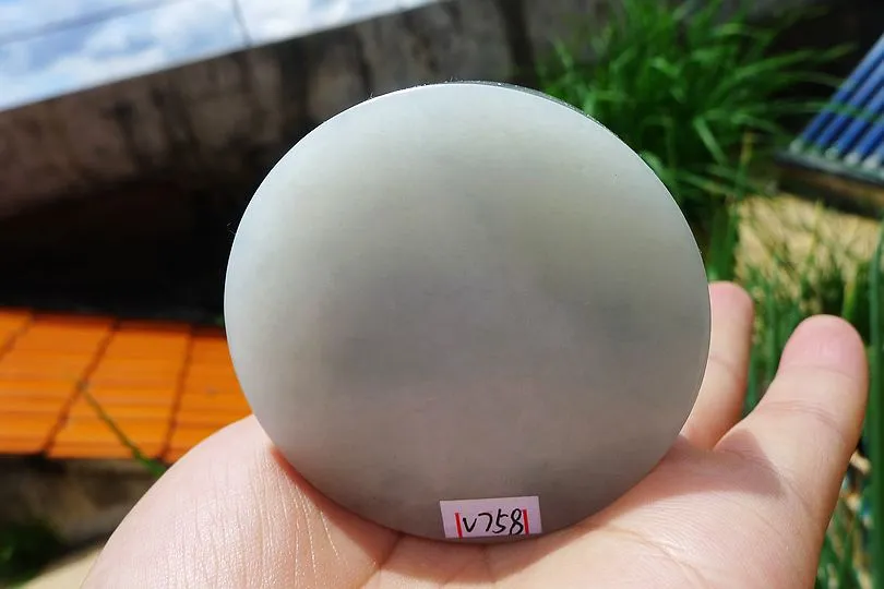 Natural Jade Rough Jadeite Raw (137g,5.6X5.6X1.6cm)