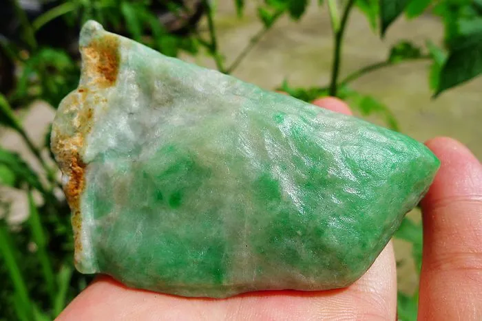 Natural Jade Rough Jadeite Raw (144g,5.7X5.9X3.9cm)