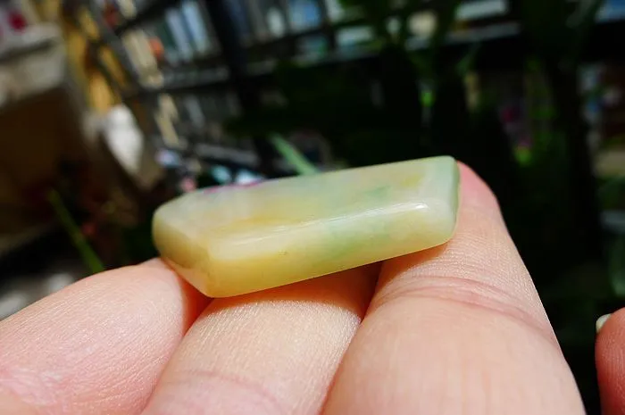 Natural Jade Rough Jadeite Raw (17g,4.5X3X0.59cm)