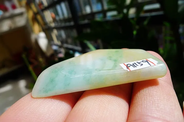Natural Jade Rough Jadeite Raw (17g,4.5X3X0.59cm)