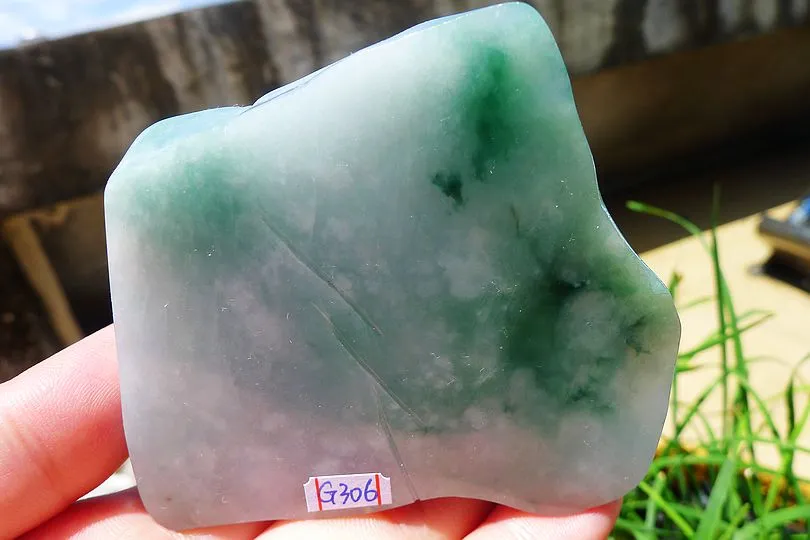 Natural Jade Rough Jadeite Raw (184g,7.4X6.8X1.8cm)