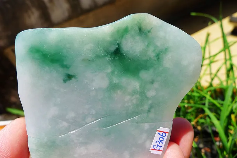 Natural Jade Rough Jadeite Raw (184g,7.4X6.8X1.8cm)