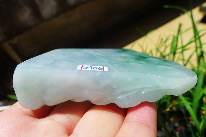 Natural Jade Rough Jadeite Raw (184g,7.4X6.8X1.8cm)