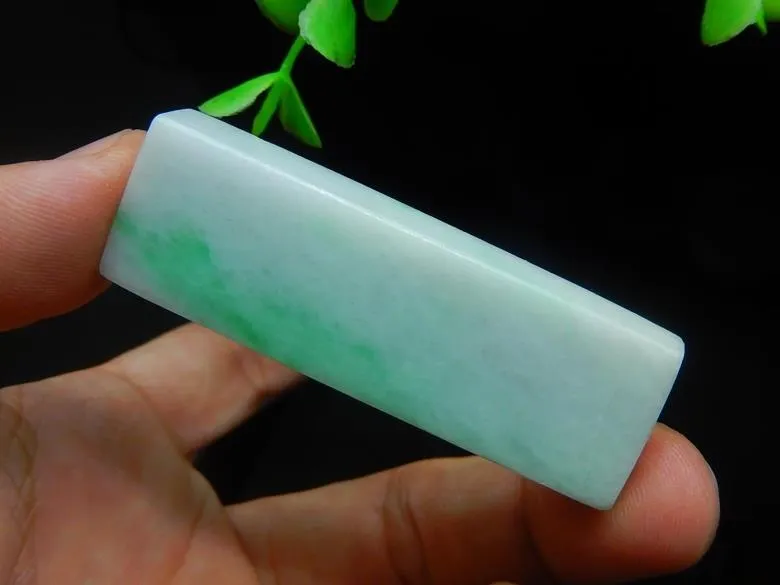 Natural Jade Rough Jadeite Raw (26g, 56X16X9mm)