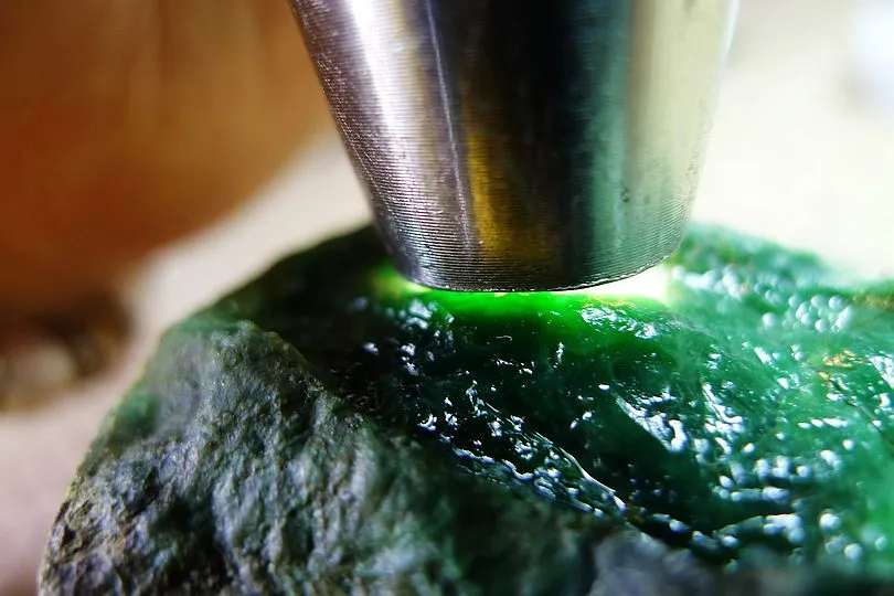 Natural Jade Rough Jadeite Raw (271g,6.6X6.5X4.5cm)