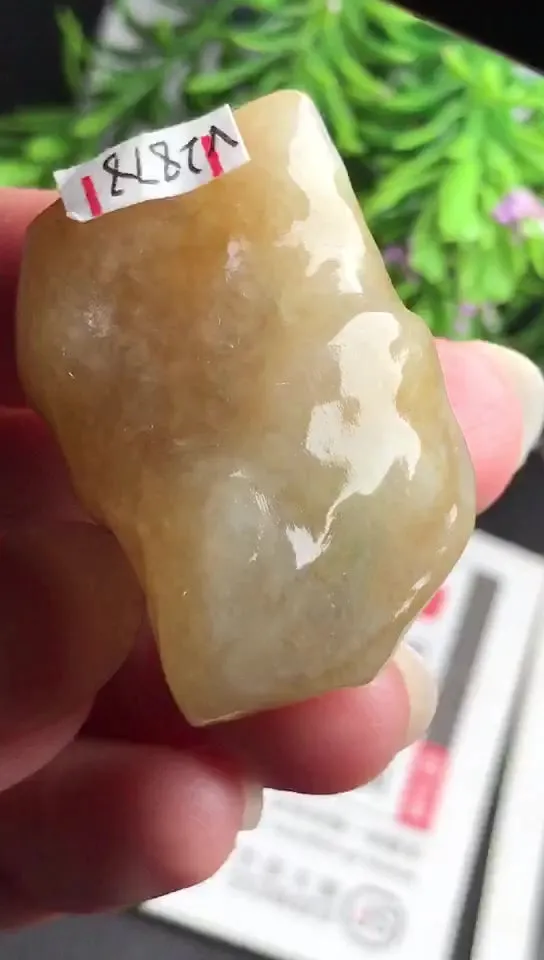 Natural Jade Rough Jadeite Raw (28g,3.5x2.4x1.7cm)-V2878