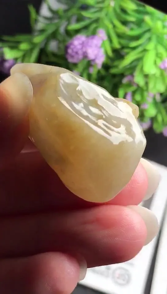 Natural Jade Rough Jadeite Raw (28g,3.5x2.4x1.7cm)-V2878