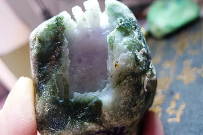 Natural Jade Rough Jadeite Raw (296g,7.2X5.6X4.8cm)