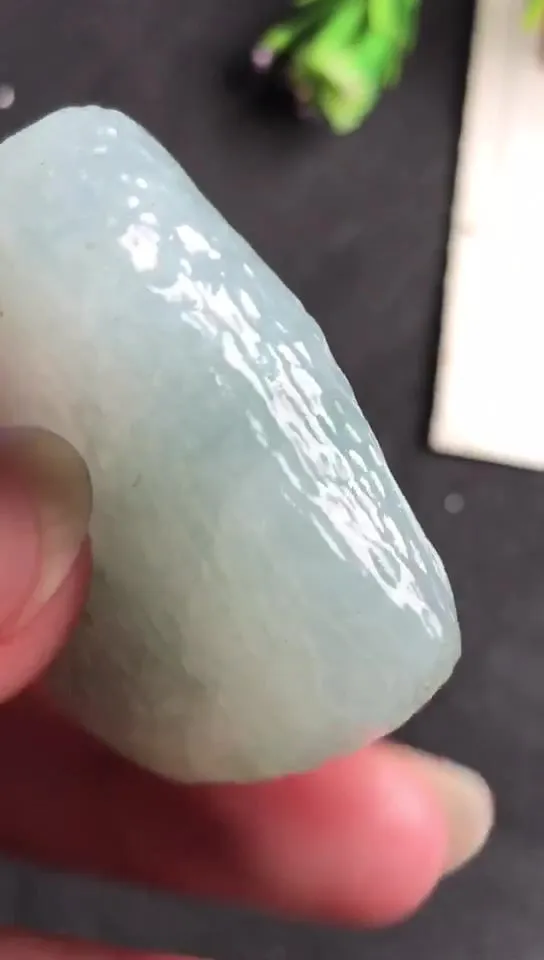 Natural Jade Rough Jadeite Raw (32g,4.3X3.6X1.2cm)-V5109