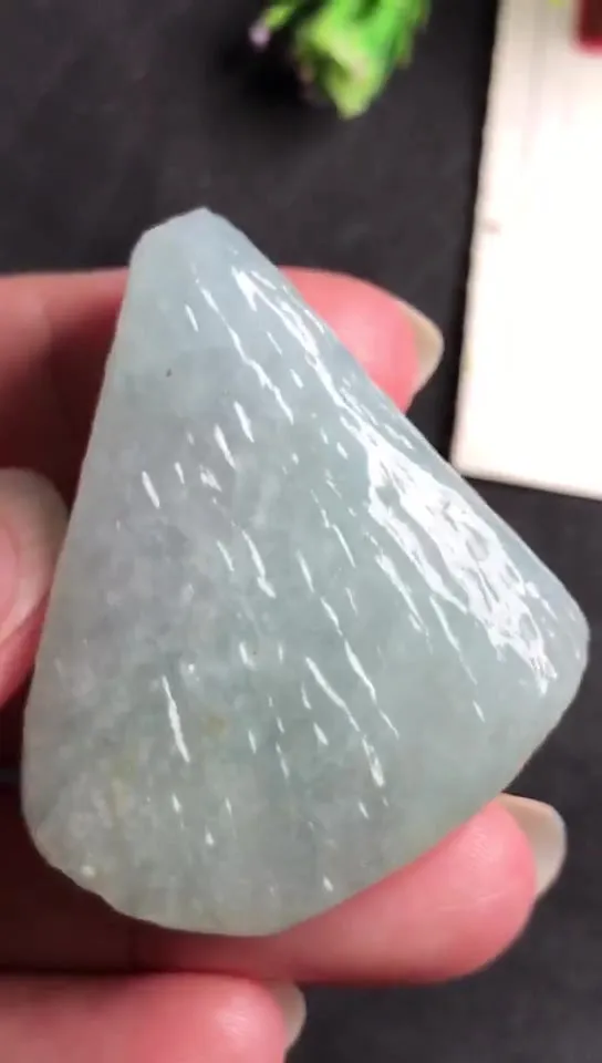 Natural Jade Rough Jadeite Raw (32g,4.3X3.6X1.2cm)-V5109
