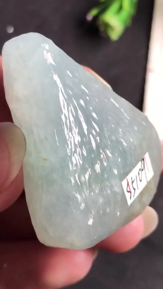 Natural Jade Rough Jadeite Raw (32g,4.3X3.6X1.2cm)-V5109