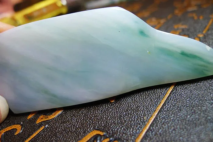 Natural Jade Rough Jadeite Raw (52g,8.4X3X1.05cm)