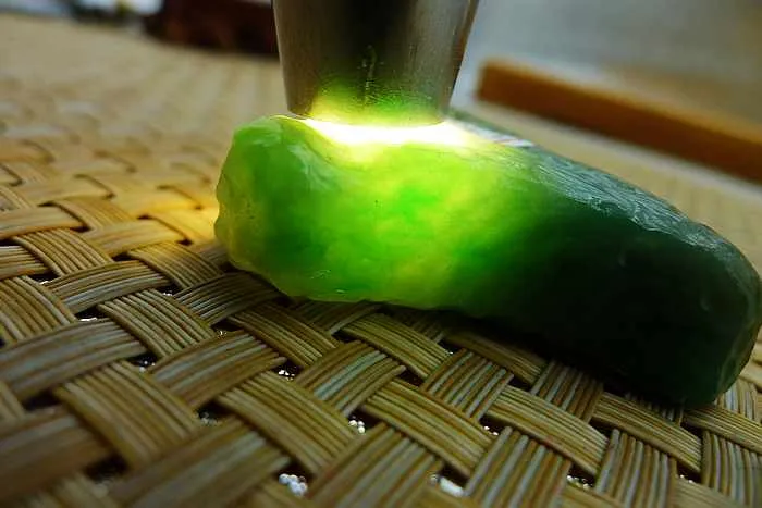 Natural Jade Rough Jadeite Raw (53g,5.2X3.8X1.6cm)