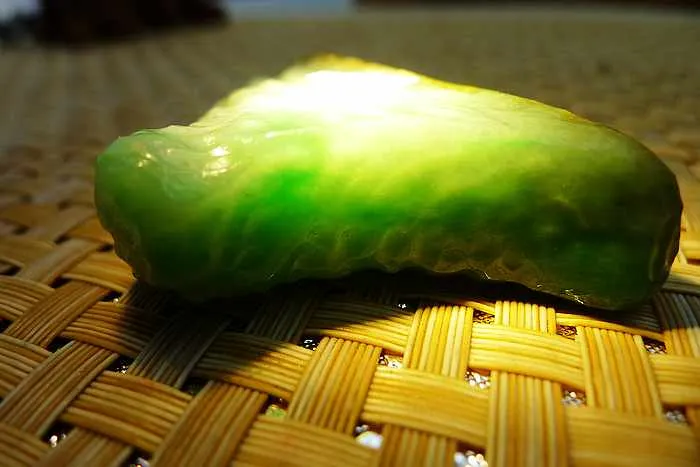 Natural Jade Rough Jadeite Raw (53g,5.2X3.8X1.6cm)