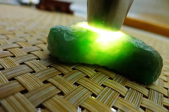 Natural Jade Rough Jadeite Raw (53g,5.2X3.8X1.6cm)