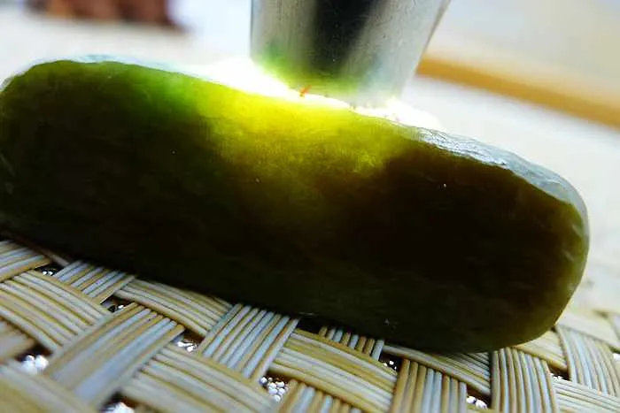 Natural Jade Rough Jadeite Raw (53g,5.2X3.8X1.6cm)