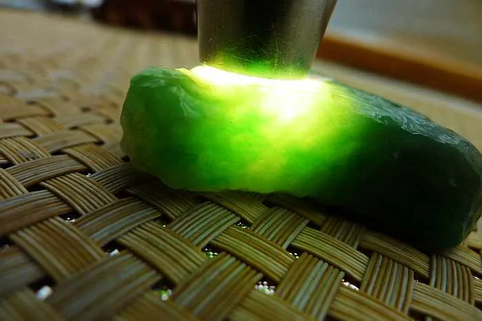 Natural Jade Rough Jadeite Raw (53g,5.2X3.8X1.6cm)