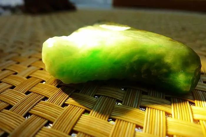 Natural Jade Rough Jadeite Raw (53g,5.2X3.8X1.6cm)