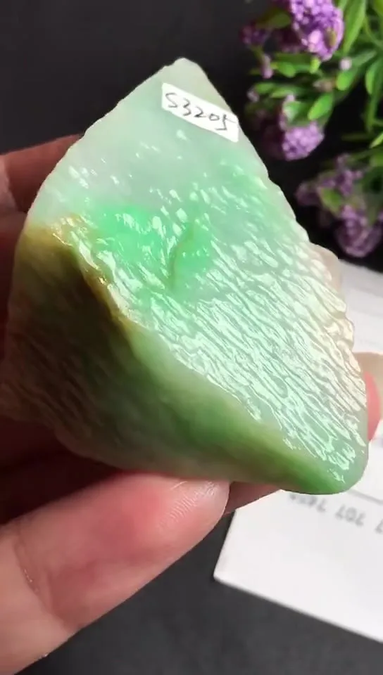 Natural Jade Rough Jadeite Raw (5.3x3.8x1.8cm)-S3205