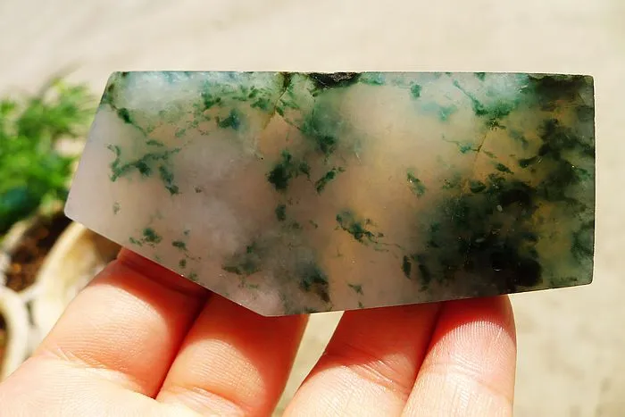 Natural Jade Rough Jadeite Raw (65g,8.2X3.7X0.75cm)
