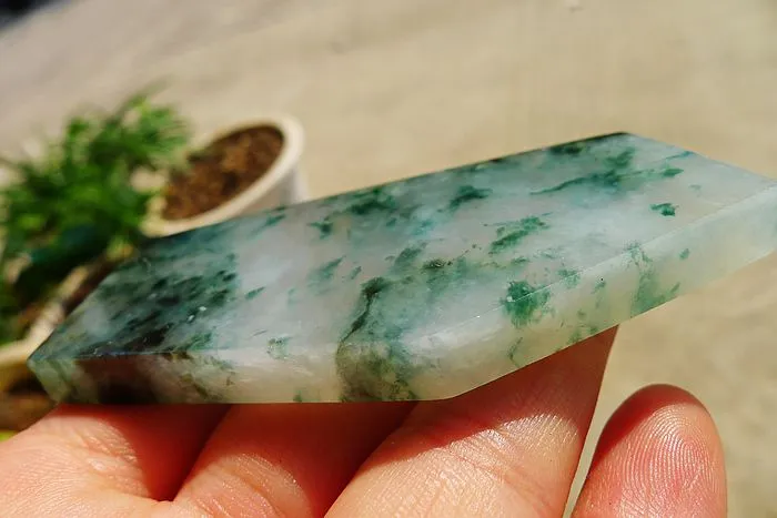 Natural Jade Rough Jadeite Raw (65g,8.2X3.7X0.75cm)