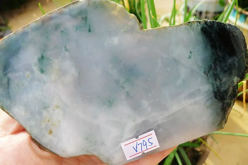 Natural Jade Rough Jadeite Raw (697g,15X9.6X4cm)