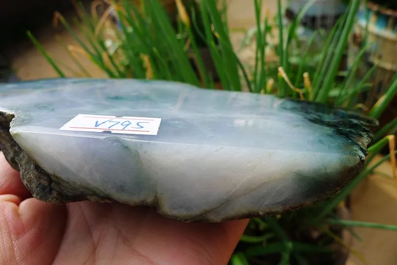 Natural Jade Rough Jadeite Raw (697g,15X9.6X4cm)
