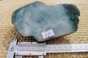 Natural Jade Rough Jadeite Raw (697g,15X9.6X4cm)