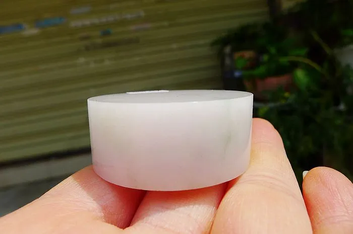 Natural Jade Rough Jadeite Raw (70g,4X1.7cm)