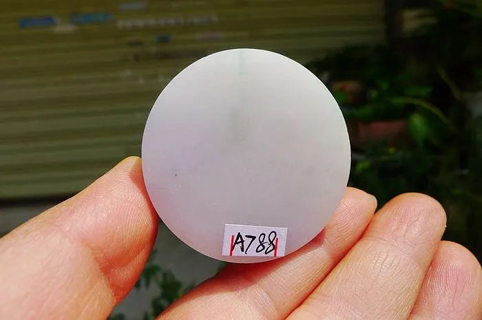 Natural Jade Rough Jadeite Raw (70g,4X1.7cm)