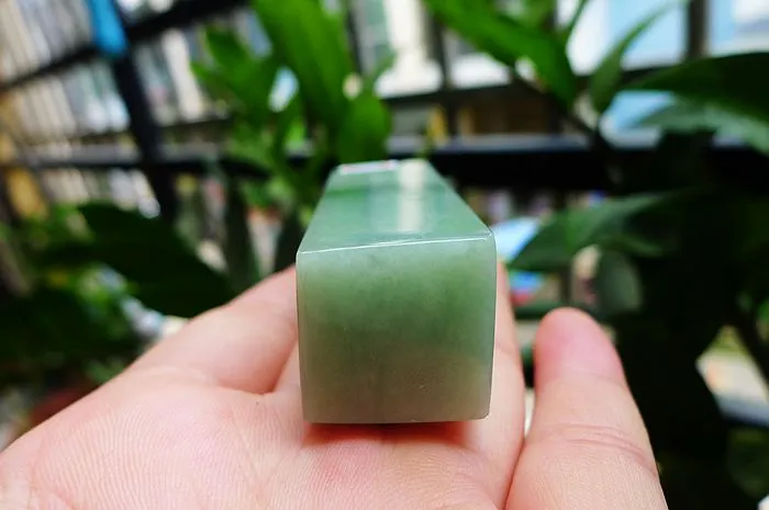 Natural Jade Rough Jadeite Raw (94g,6.7X2.1X2.0cm)