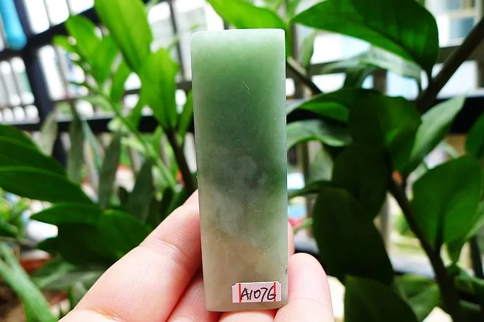 Natural Jade Rough Jadeite Raw (94g,6.7X2.1X2.0cm)