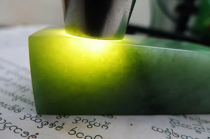 Natural Jade Rough Jadeite Raw (94g,6.7X2.1X2.0cm)