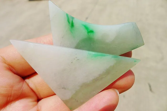 Natural Jade Rough Jadeite Raw S-32g
