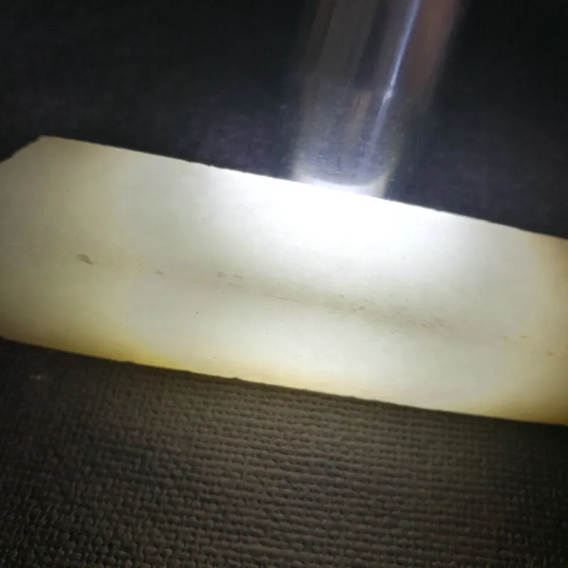 Natural Kunlun Jade Rough Nephrite Raw (106g, 10x2x2.5cm)