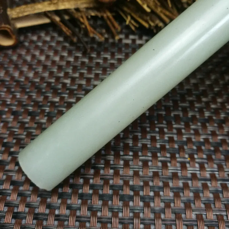 Natural Kunlun Jade Rough Nephrite Raw (114g,13.5X1.9cm)