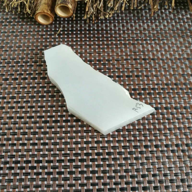 Natural Kunlun Jade Rough Nephrite Raw (114g,8.5X4X1.3cm)